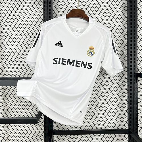 Real Madrid 2005-06 Home Retro Jersey