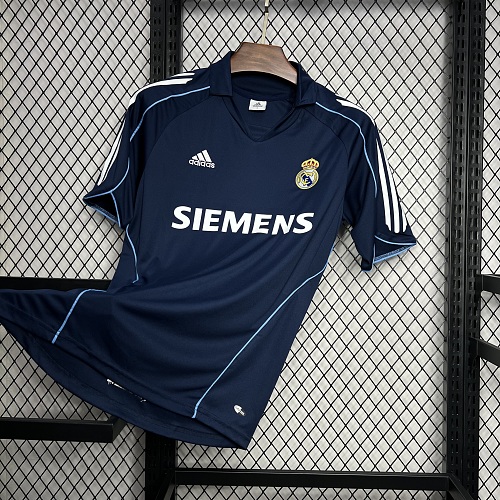 Real Madrid 2005-06 Away Retro Jersey