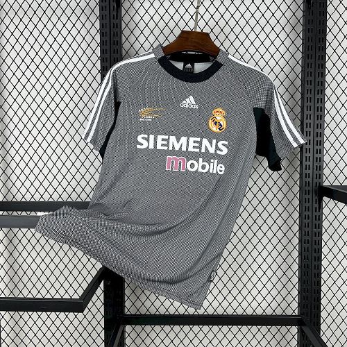 Real Madrid Goalkeeper 2002/03 Retro Jersey