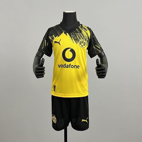 Borussia Dortmund 25-26 Home Kids Kit Size 16-28