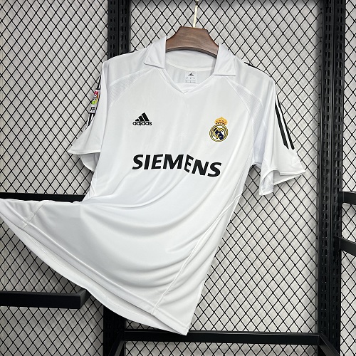 Real Madrid 2005-06 Home Retro Jersey