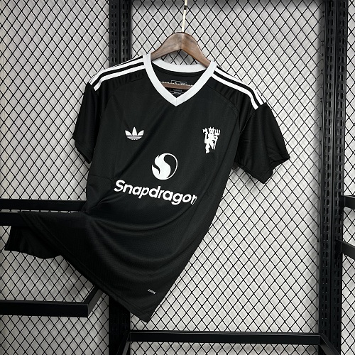 Manchester United 2024-25 Fourth goalkeeper Jersey