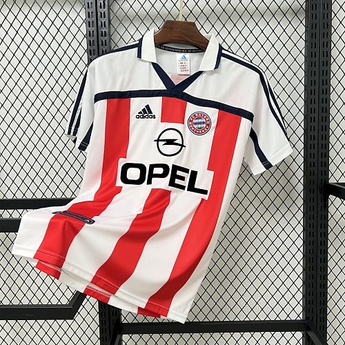 Bayern Munich 2000-01 Away Retro Jersey