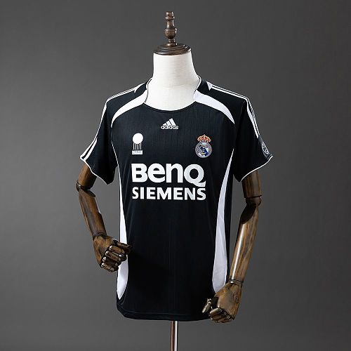 Real Madrid 2006-07 Third Away Retro Jersey