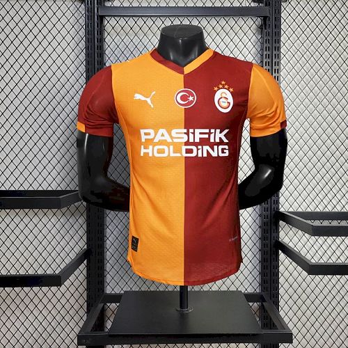 Galatasarays 25-26 Home Player Version S-XXL
