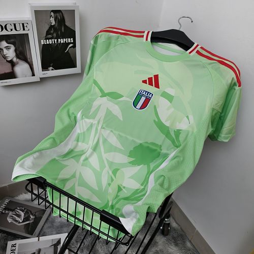 Italy women's away 2025 Soccer jersey