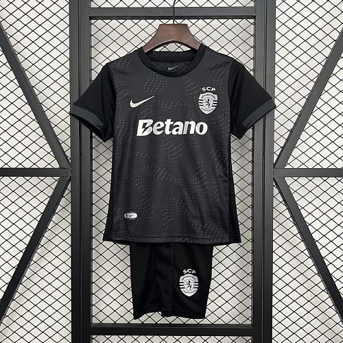 Sporting CP 25-26 Black Special Edition Kids Kit Size 16-28